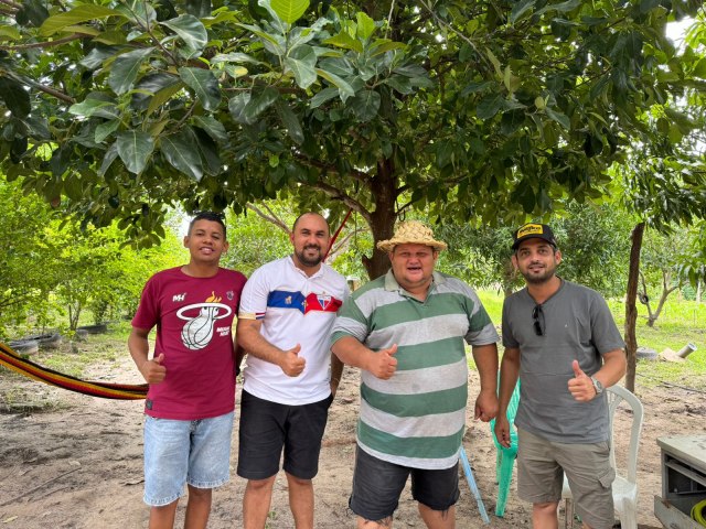 Lideranas rurais de Colnia do Gurgueia visitam quintal produtivo em Teresina.