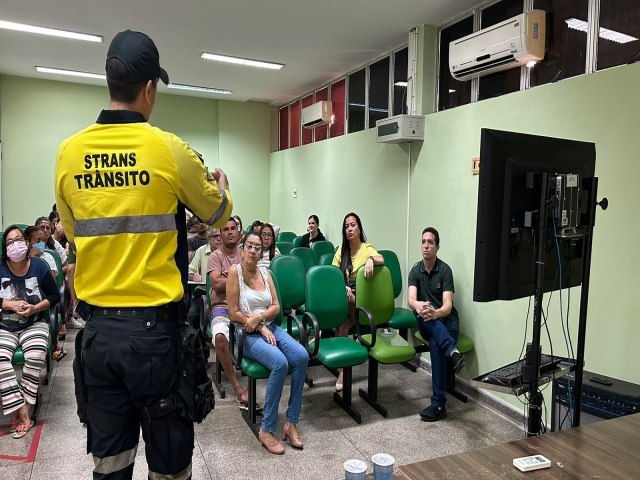 HUT promove palestra sobre segurana no trnsito durante campanha Maio Amarelo