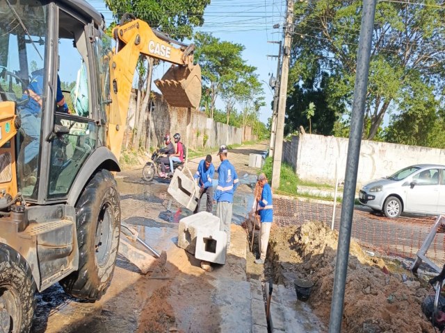 Engenheiros da Eturb desenvolvem modelo de canaleta mais resistente e mais fcil de realizar a limpeza