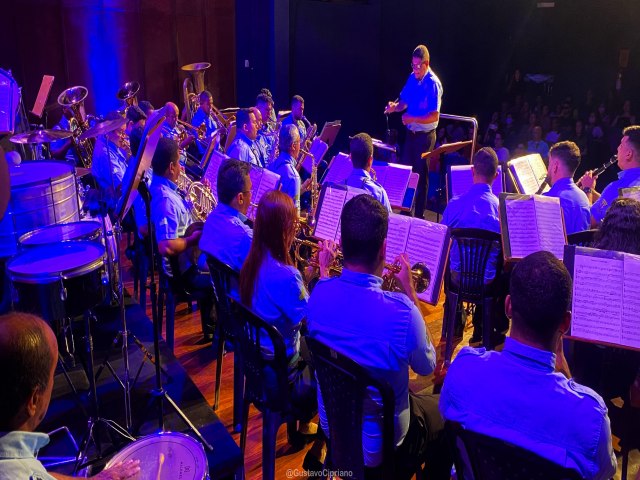 Banda 16 de Agosto faz um concerto de clssicos juninos no projeto concertos matinais