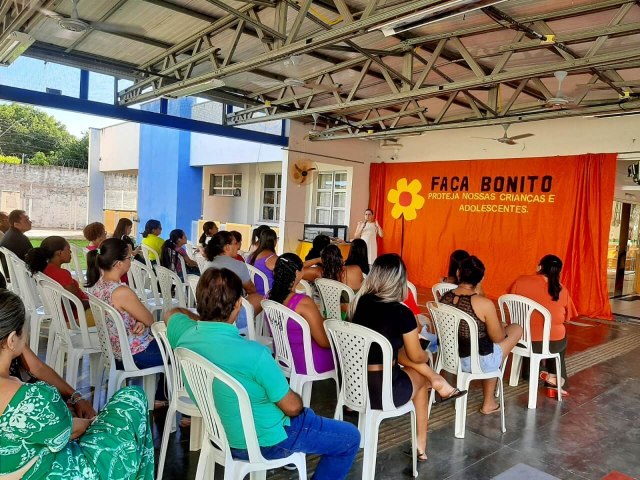 Semec realiza palestra em aluso ao Maio Laranja