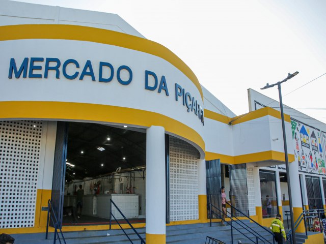 Prefeito Dr. Pessoa entrega Mercado da Piarra reformado para populao