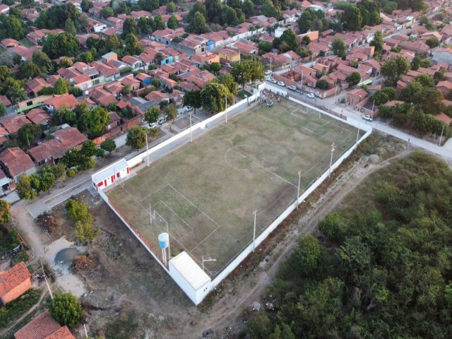 Semel realiza inaugurao do Campo Jos de Ribamar Feitosa, na Santa Maria da Codipi