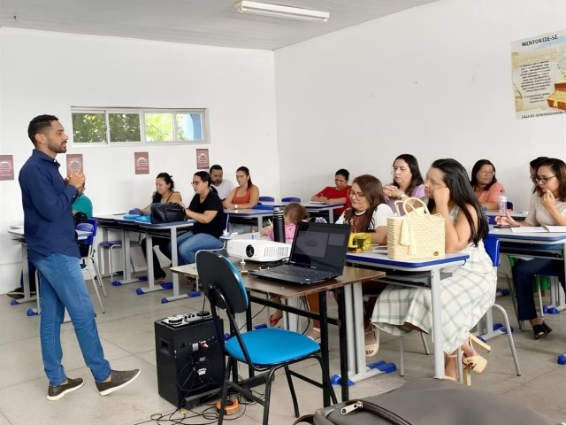 Semec conclui novas turmas do curso de Mentoria de Diretores Escolares