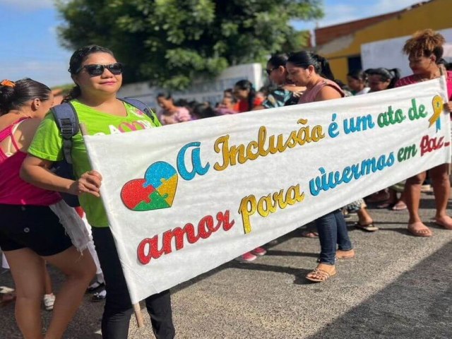 CMEI Anita Morais Brito realiza VIII Caminhada da Paz