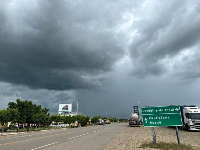 Inmet emite alerta para chuvas intensas e baixa umidade em 158 municpios do Piau