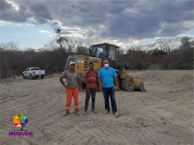 Secretário acompanha de perto trabalho e a limpeza na região do Brejo Seco