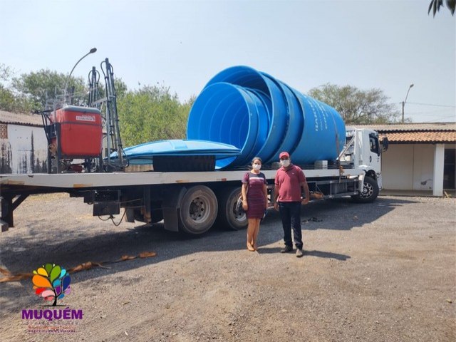 Mara Rios recebe diretamente na Codevasf de Barreiras, caixas d'água de 10 e 20 mil litros, além de 01 pulverizador para Muquém.