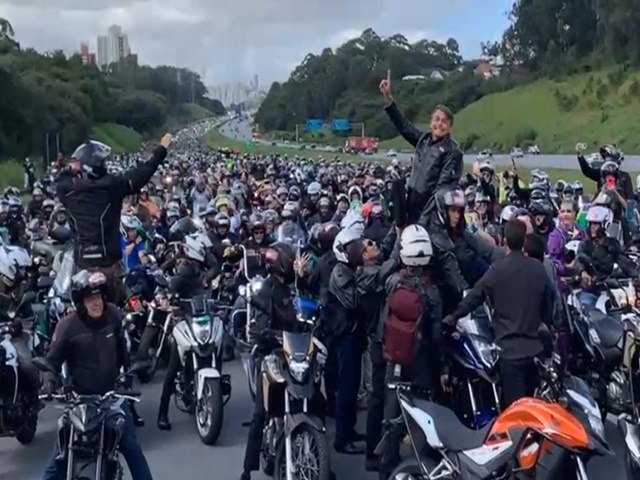 Motociata com Bolsonaro começa seu percurso rumo ao interior de São Paulo; confira