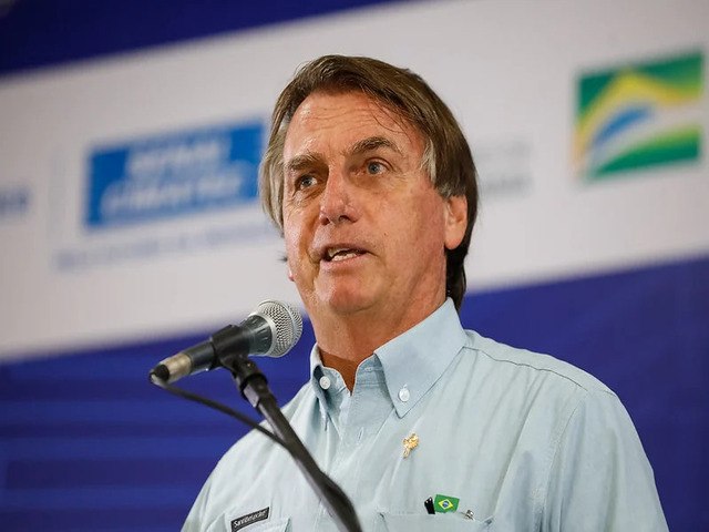 Auxílio Brasil permanente de R$ 400 vai à sanção de Bolsonaro