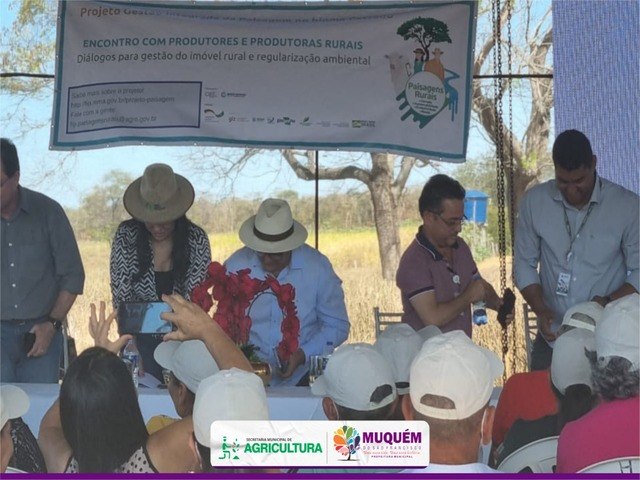 A equipe tcnica da Secretaria Municipal de Agricultura e Meio Ambiente participou na cidade de Brejolndia do Encontro com Produtores e Produtoras Rurais.