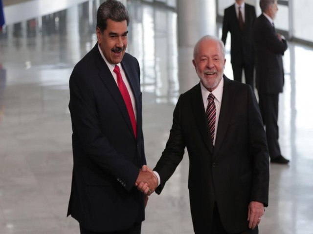 Lula recebe dez presidentes da Amrica do Sul para reunio de cpula nesta tera-feira