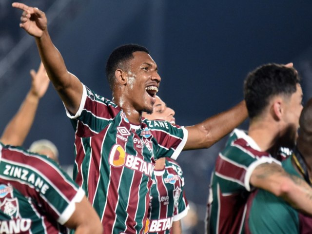 Fluminense vence Olimpia por 3 a 1 e vai  semifinal da Libertadores