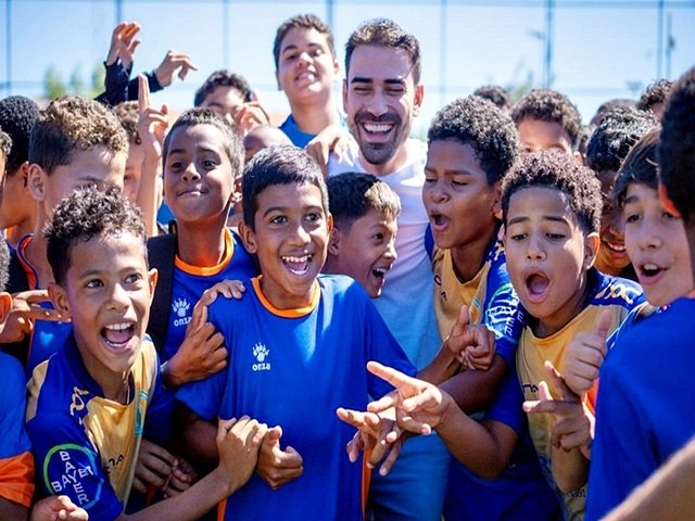 Prefeito Junior Marab prestigia atletas em abertura de torneios de Society e Vlei de Areia em, LEM