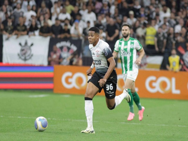 Com dois jogadores a mais, Corinthians apenas empata com o Juventude em Itaquera e sai de campo sob ameaas