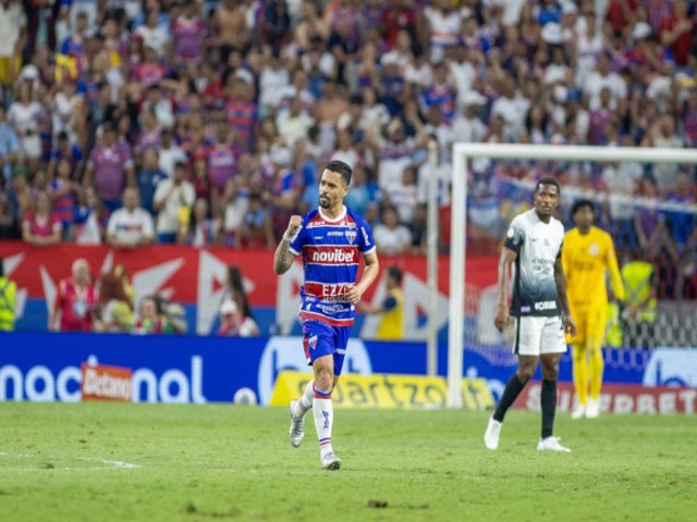 Corinthians perde do Fortaleza, o novo lder do Brasileiro, e fica na zona de rebaixamento