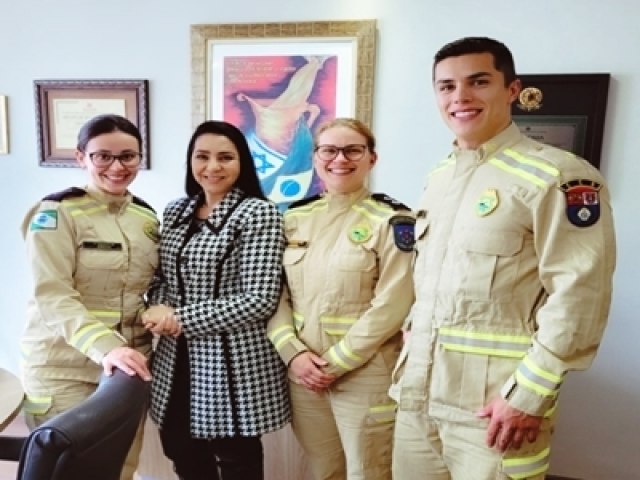 Deputada Mara Lima recebe visita de cortesia de oficiais do Corpo de Bombeiros