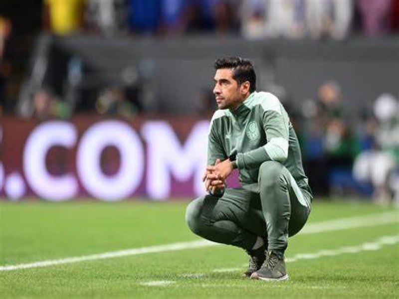 Tcnico do Palmeiras, Abel Ferreira, elogia arbitragem em jogo polmico: ?Seguiu a regra?