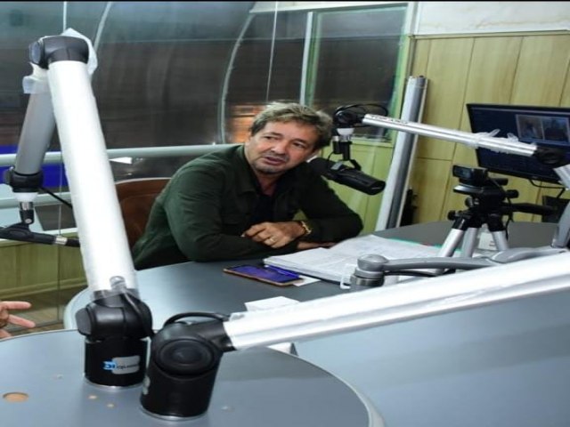 Radialista Djacir Nunnes deixa rádio Executiva FM após cinco anos de dedicação ao forró, poeira e carvão