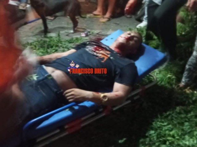 Exclusivo: Homem  alvejado a tiros de pistola prximo  lanchonete calbom em Serrita.