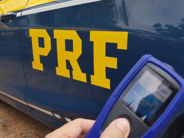 Motorista  detido pela PRF em Petrolina por embriaguez ao volante