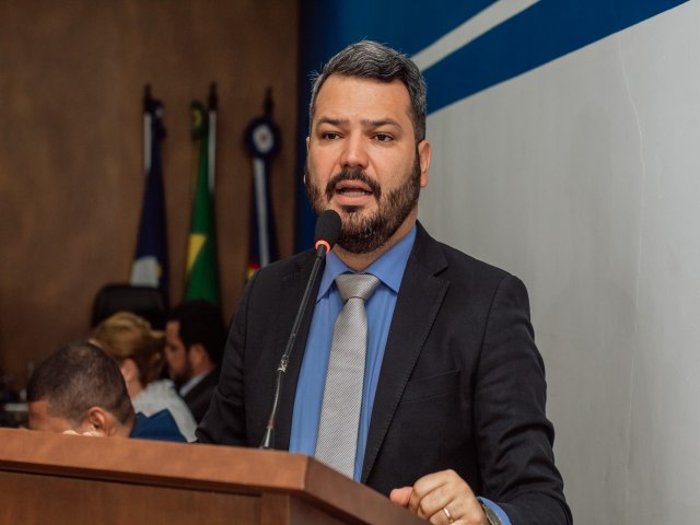Fundação Altino Ventura em Salgueiro: Vereador Emmanuel Sampaio atualiza população na sessão ordinária da Câmara de Vereadores.