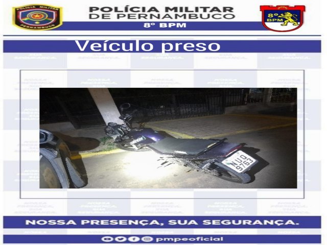 Indivíduos tentam fugir da polícia militar, mas acabam detidos com moto adulterada no bairro da Granja em Salgueiro