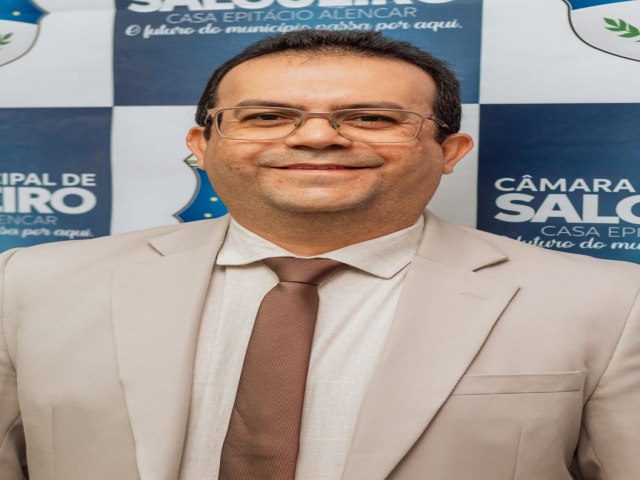 Vereador Professor Agaeudes Sampaio defende fiscalizao rigorosa do executivo na Cmara de vereadores de Salgueiro.