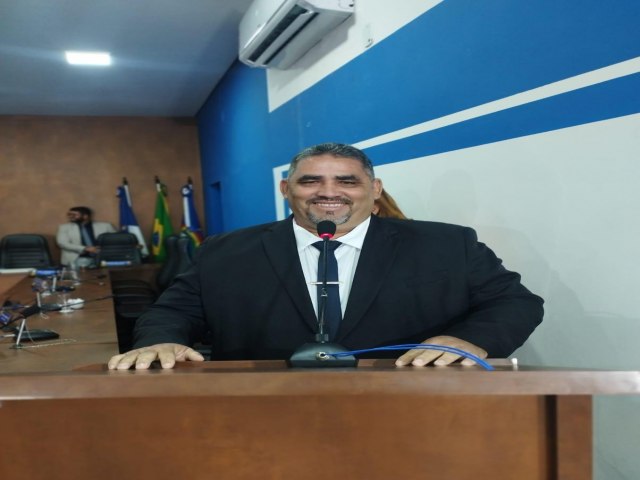 Vereador Nildo Bezerra critica os vereadores de oposio 