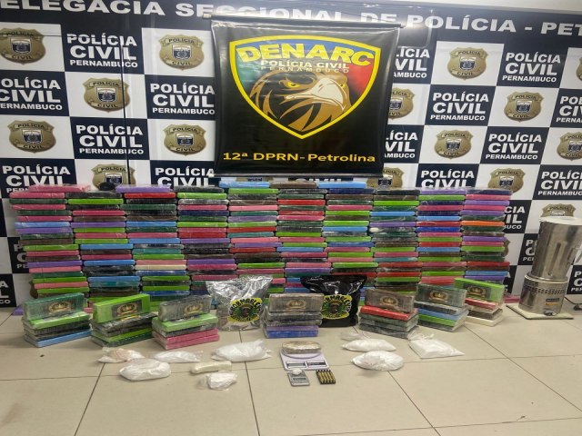 O SINPOL parabeniza policiais civis do DENARC de Petrolina pela apreenso de quase 300 kg de drogas em Serra Talhada