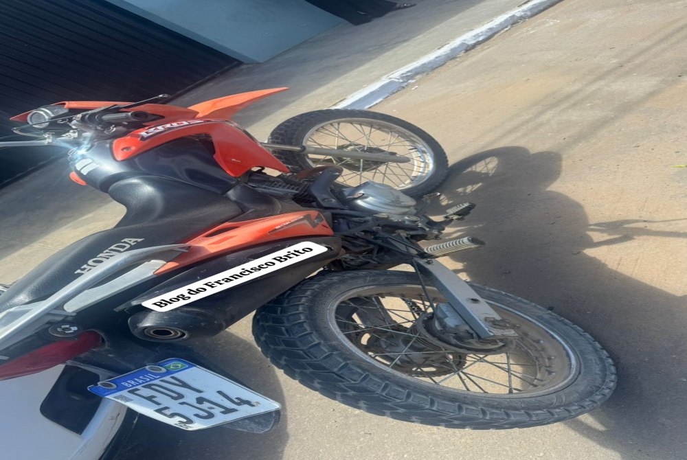 Polícia Militar recupera motocicleta roubada após assalto em Trindade Polícia Militar recupera motocicleta roubada após assalto em Trindade