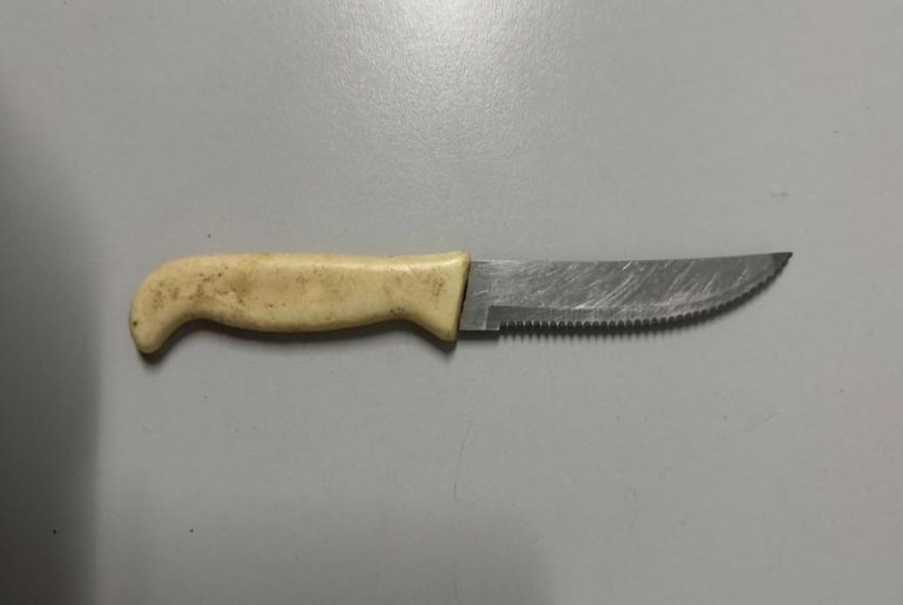 Homem é preso pela Polícia Militar por agredir companheira com faca em Cabrobó. Homem é preso pela Polícia Militar por agredir companheira com faca em Cabrobó.