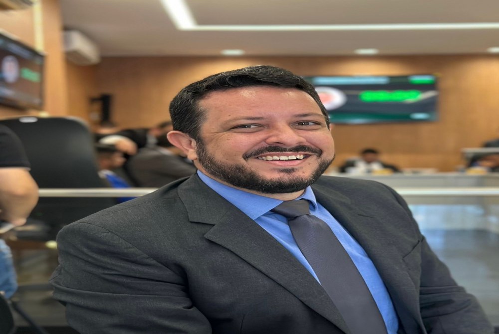 Tiago Arraes denuncia abandono das estradas rurais e cobra a promessa de patrulhas mecanizadas em cada distrito Tiago Arraes denuncia abandono das estradas rurais e cobra a promessa de patrulhas mecanizadas em cada distrito