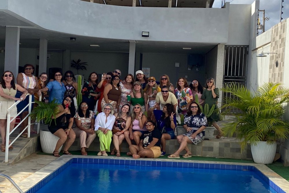 Mulheres de Salgueiro se unem em movimento de for�a e transforma��o social
