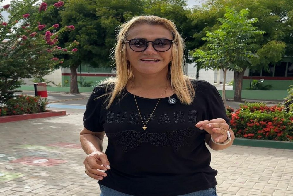 Prefeita Riva Bezerra anuncia nova parcela dos precat�rios para professores do Cedro