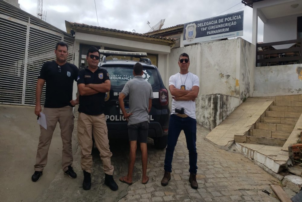 Pol�cia Civil de Parnamirim - PE cumpre mandado de pris�o por furto qualificado e indiv�duo � encaminhado ao Pres�dio de Salgueiro