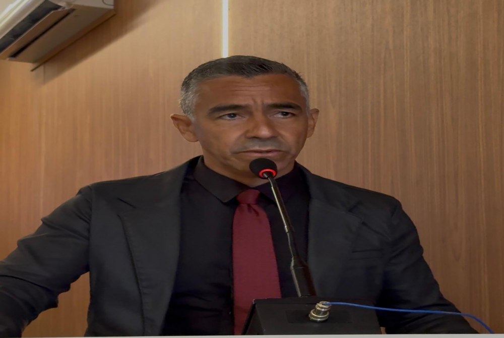 Vereador Mael do Divino destaca visita da deputada D�bora Almeida a Salgueiro e refor�a parceria em benef�cio da popula��o.