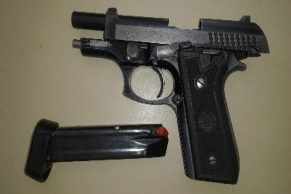 Homem � detido ap�s procurar policial para comprar muni��es e acaba flagrado com pistola de numera��o suprimida em Salgueiro