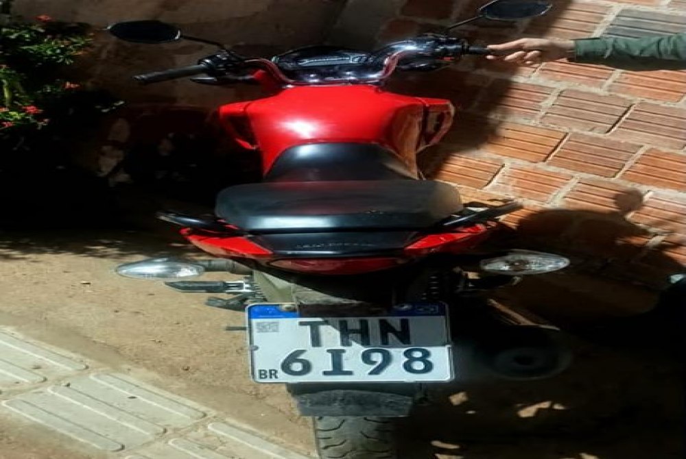 Polícia Militar apreende motocicleta com indícios de adulteração durante patrulhamento em Bodocó Polícia Militar apreende motocicleta com indícios de adulteração durante patrulhamento em Bodocó