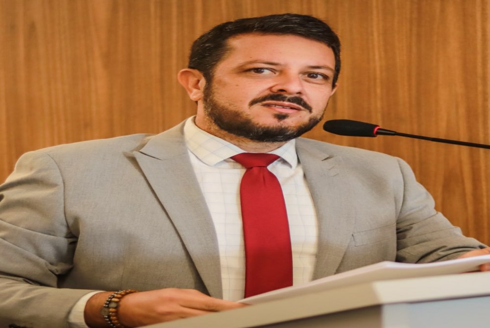 Tiago Arraes cobra a��es para garantir �gua na zona rural e critica retrocesso no abastecimento de Salgueiro