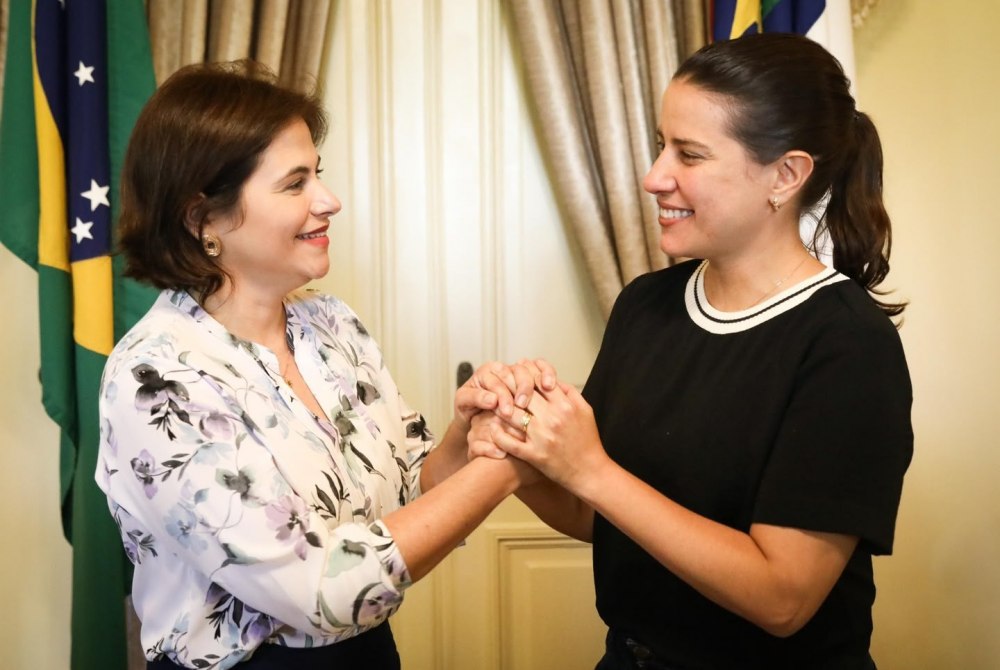 Raquel Lyra autoriza aditivos de R$ 12,8 milh�es para empresas de vice Priscila Krause