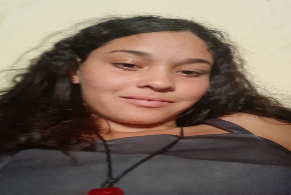 Jovem desaparece ap�s Festa do Milho em Cedro, fam�lia pede ajuda para localiz�-la telefone: (87) 99123-8904