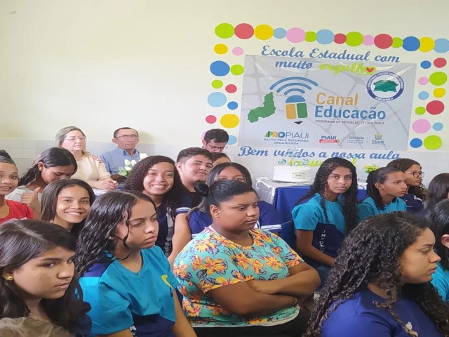 Betnia do Piau  destaque em abertura do ano letivo com  aula ministrada pelo governador Rafael Fontels 