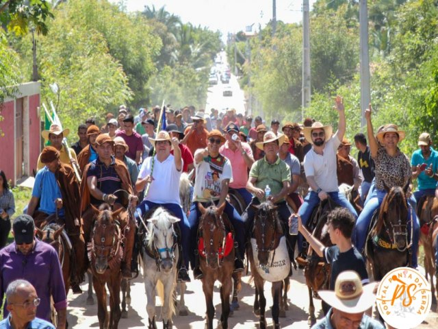 Governador Rafael Fonteles entrega obras e prestigia Festival em So Joo do Arraial (PI)