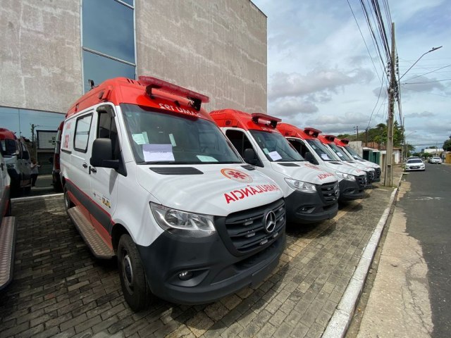  Piau recebe 11 ambulncias do Ministrio da Sade para renovao e ampliao de frota do SAMU .