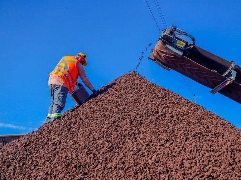 Ferro extrado em Piripiri  comercializado na sia e Amrica do Norte