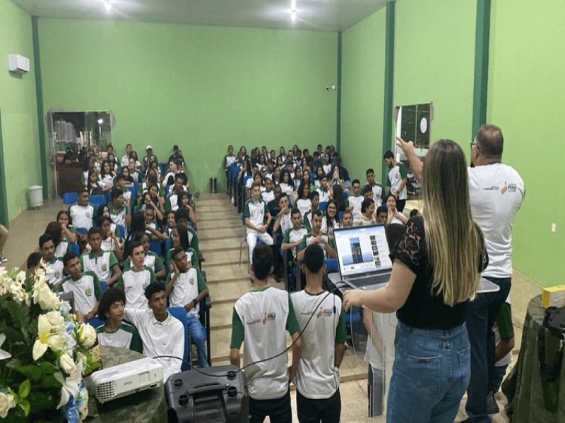 Em Paulistana, Centro Estadual de Tempo Integral promove corujo preparatrio para o Saepi