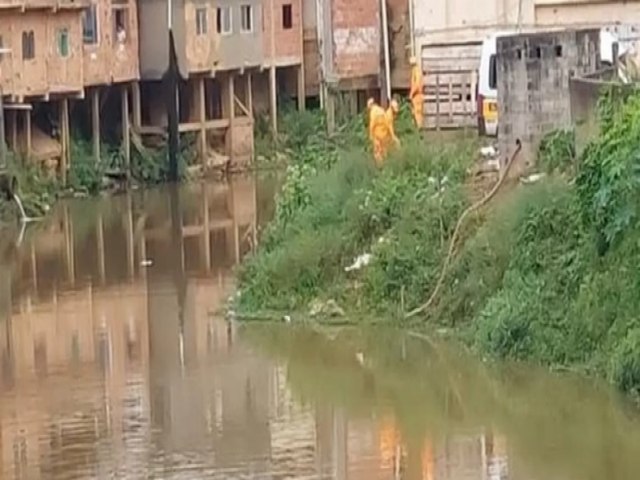 Manhuaçu - Homem morre afogado no Rio Manhuaçu