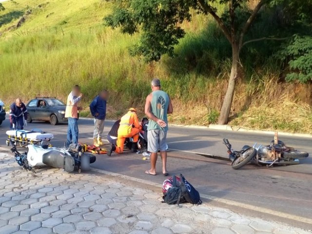 Choque entre duas motoclicletas deixa duas pessoas feridas na BR-356 na Serra de Pirapanema