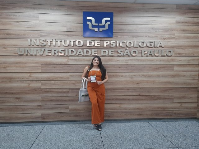 Divino - Psicanalista Mayara Eleuterio Goes participou do XI Congresso da Associao Brasileira de Rorschach e Mtodos Projetivos na USP em So Paulo